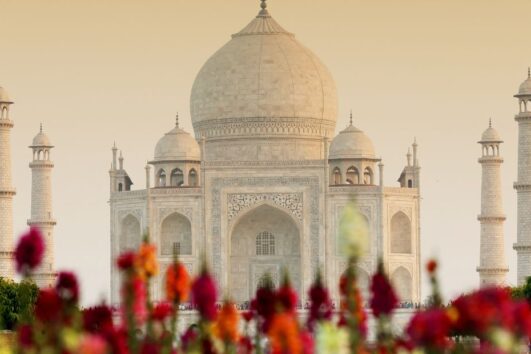 Same Day Agra Tour & Taj Mahal Tour By Gatimaan Express - Abyss Tours Inc